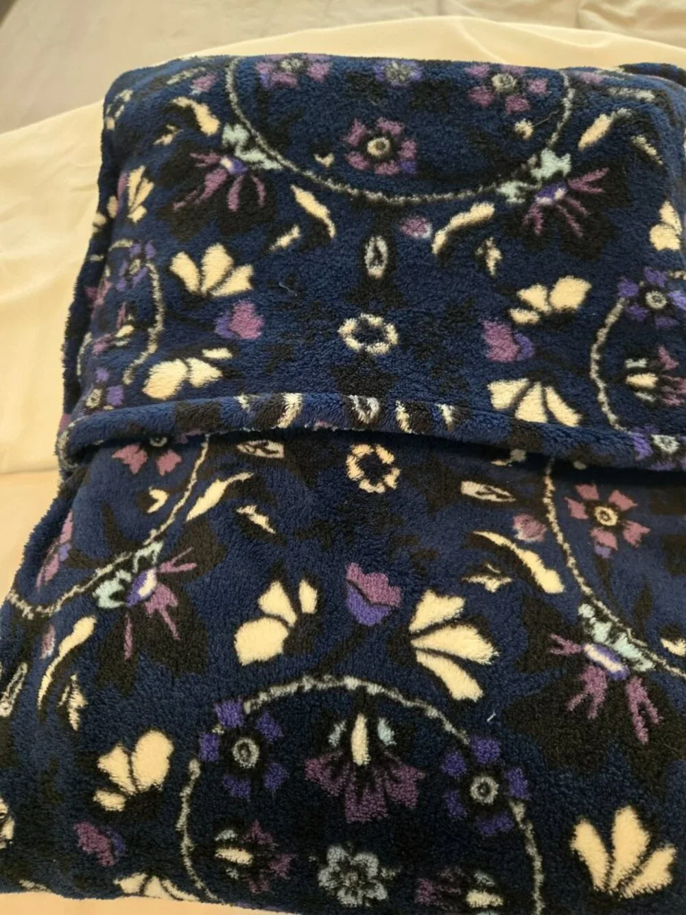 Vera Bradley travel fleece blanket Fleur Medallion